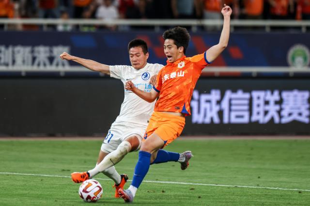 乐鱼体育APP下载-崔康熙练新丁提前布局三线作战 早已安排课外作业